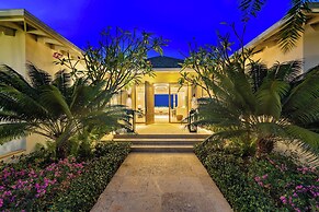 Grace Bay Club
