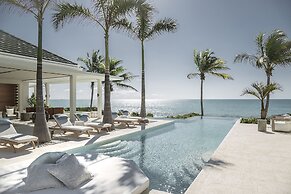 Grace Bay Club