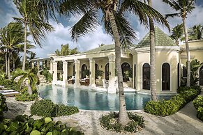 Grace Bay Club
