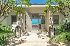 Grace Bay Club
