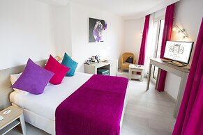 CRISTAL HOTEL & SPA