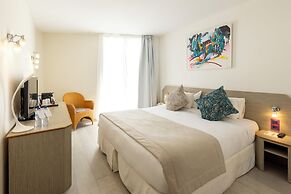 CRISTAL HOTEL & SPA