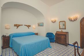 Poseidon Hotel