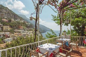 Poseidon Hotel