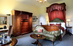 Macdonald Pittodrie House