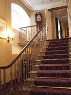 Macdonald Pittodrie House