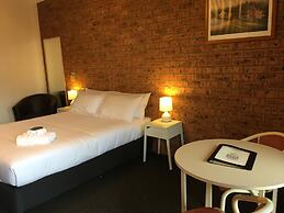 Bega Downs Motor Inn