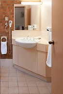 Bega Downs Motor Inn
