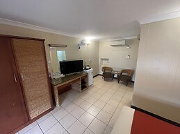 Pine Tree Motel