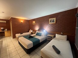 Pine Tree Motel