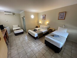 Pine Tree Motel