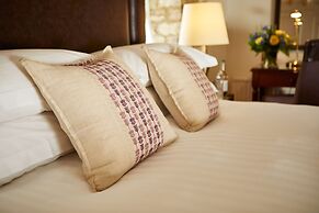 Macdonald Tickled Trout Hotel