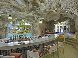 Crystal Cove, A Tribute Portfolio All-Inclusive Resort
