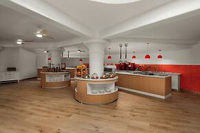 Crystal Cove, A Tribute Portfolio All-Inclusive Resort