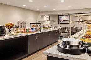 DoubleTree by Hilton Hotel New Orleans Airport