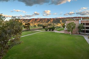 DoubleTree by Hilton Alice Springs