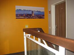 Hotel S16