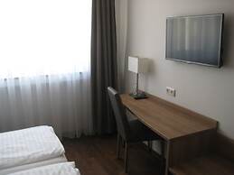 Hotel S16