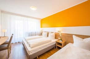 Hotel S16