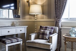 Down Hall Hotel