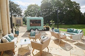 Down Hall Hotel