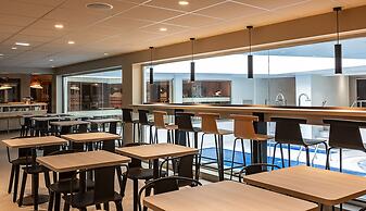 Hotel Oceania Paris Porte de Versailles