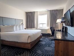 Carriage House Hotel & Conference Centre