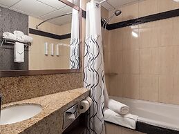 Carriage House Hotel & Conference Centre