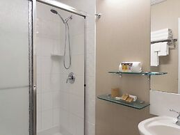 Carriage House Hotel & Conference Centre