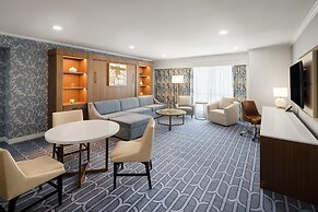 Hilton New Orleans Riverside
