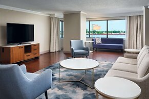 Hilton New Orleans Riverside