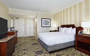 Hilton New Orleans Riverside