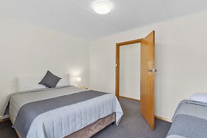 Martin Cash Motel