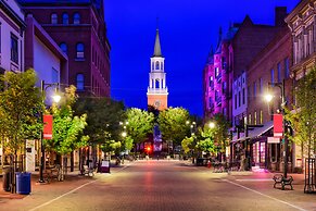 Hotel Champlain Burlington, Curio Collection by Hilton