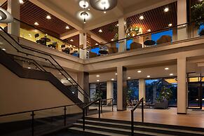 Hotel Champlain Burlington, Curio Collection by Hilton