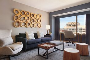 Hotel Champlain Burlington, Curio Collection by Hilton