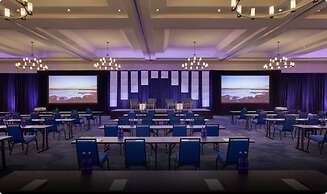 Hotel Champlain Burlington, Curio Collection by Hilton