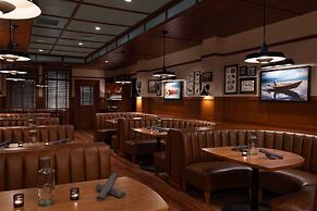 Hotel Champlain Burlington, Curio Collection by Hilton
