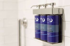 Hotel Champlain Burlington, Curio Collection by Hilton