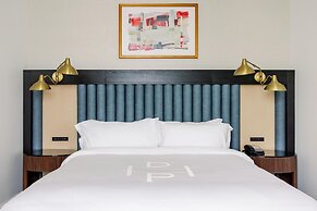 Hotel Du Pont