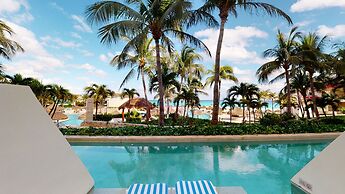 Grand Park Royal Cancun -  All Inclusive