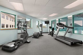 Ramada by Wyndham Belleville Harbourview Conference Centre