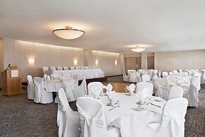 Ramada by Wyndham Belleville Harbourview Conference Centre