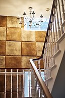 The Chequers Hotel