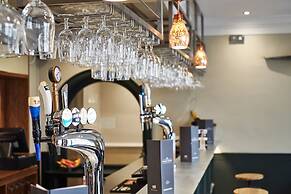 The Chequers Hotel