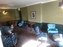 The Chequers Hotel