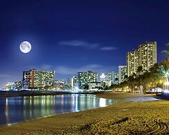 Hyatt Regency Waikiki Beach Resort & Spa