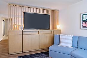 Hyatt Regency Waikiki Beach Resort & Spa