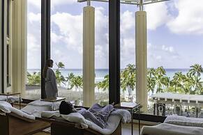 Hyatt Regency Waikiki Beach Resort & Spa