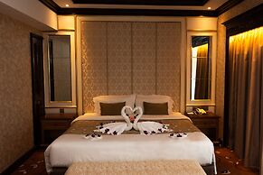 Puteri Wing, Riverside Majestic Hotel